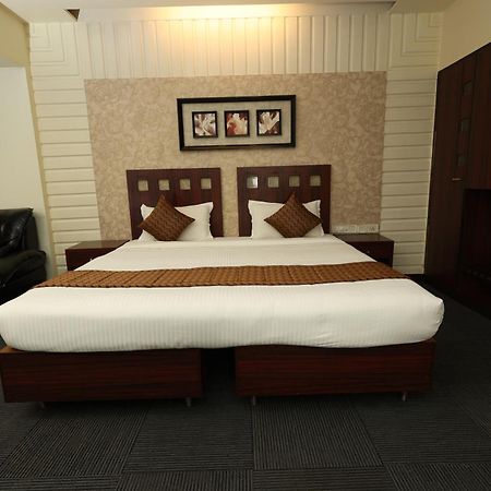 Quaint Suites Hotel & Banquet مومباي المظهر الخارجي الصورة