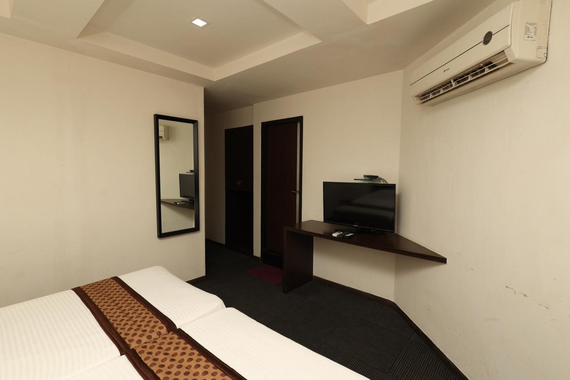 Quaint Suites Hotel & Banquet مومباي المظهر الخارجي الصورة