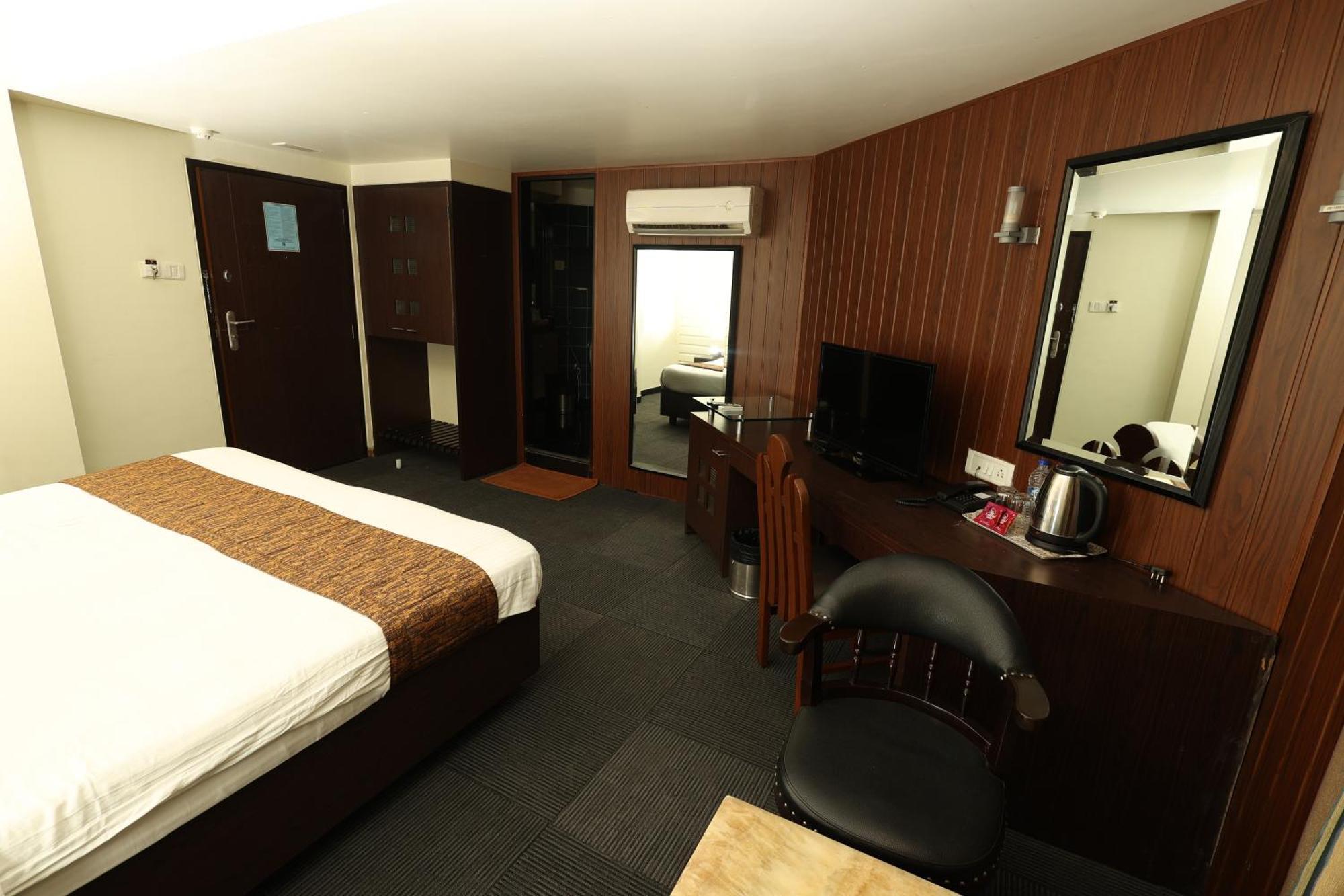 Quaint Suites Hotel & Banquet مومباي المظهر الخارجي الصورة