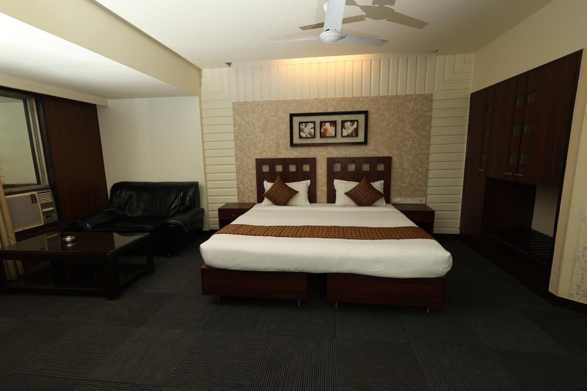 Quaint Suites Hotel & Banquet مومباي المظهر الخارجي الصورة