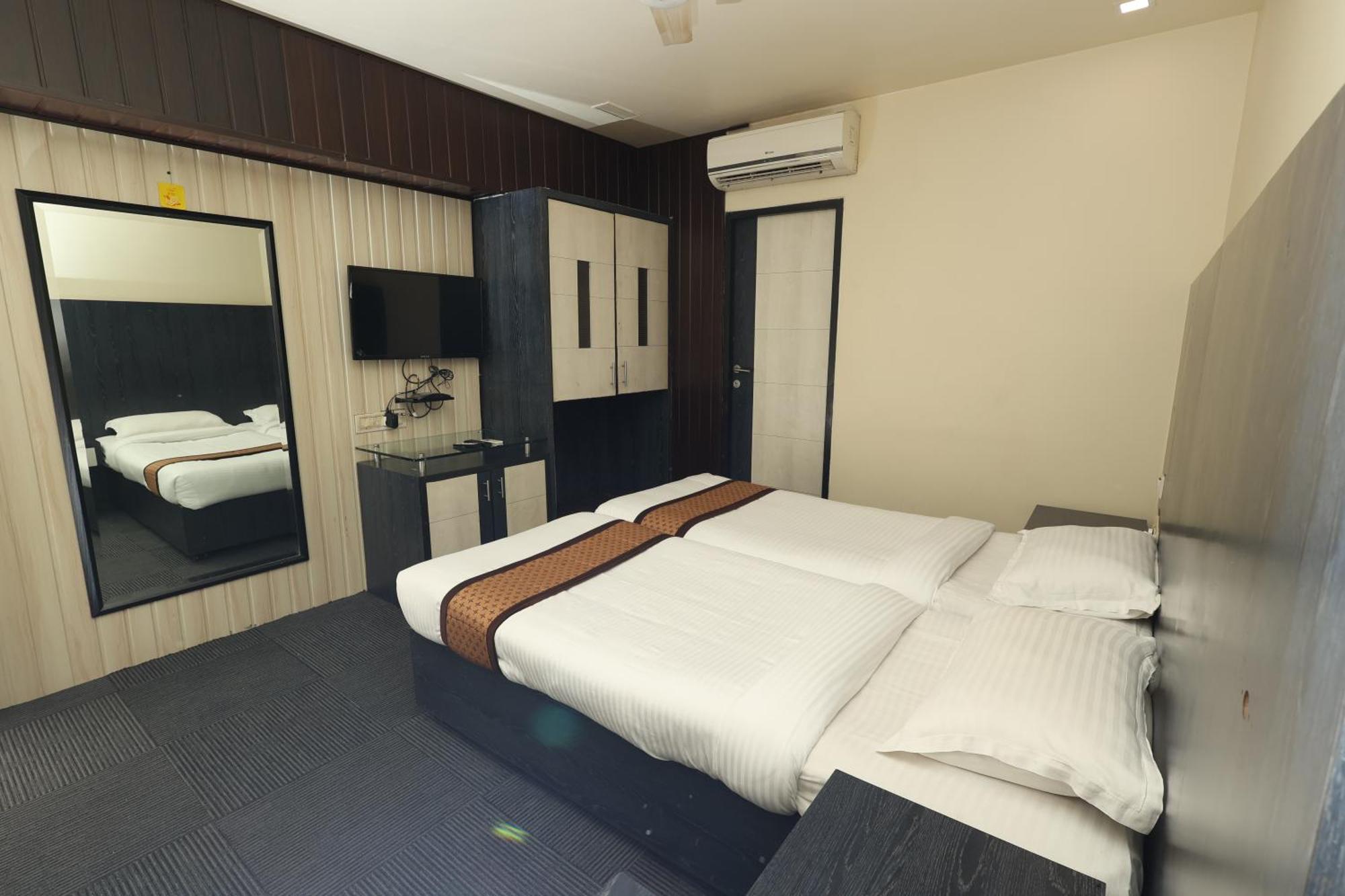Quaint Suites Hotel & Banquet مومباي المظهر الخارجي الصورة