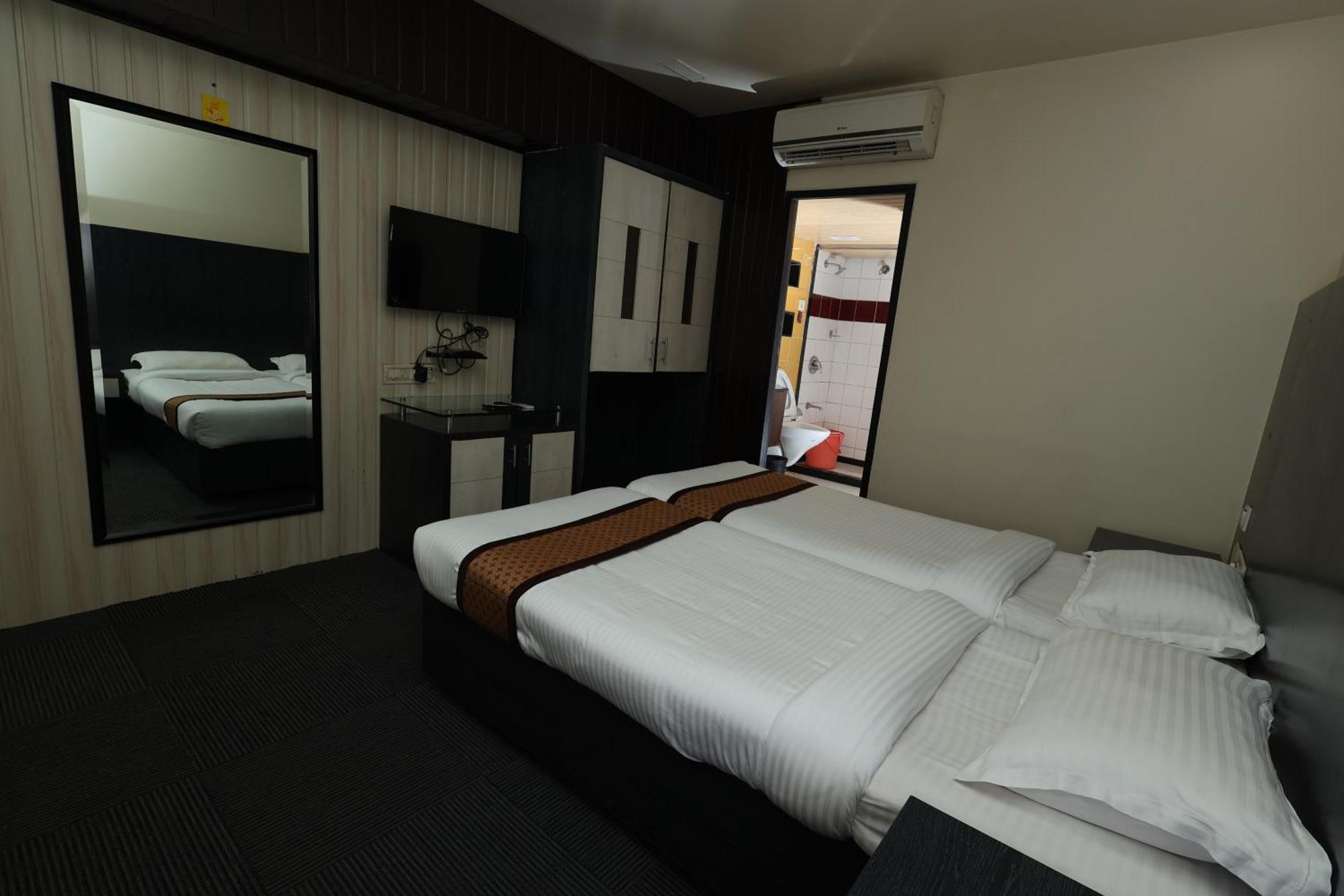 Quaint Suites Hotel & Banquet مومباي المظهر الخارجي الصورة