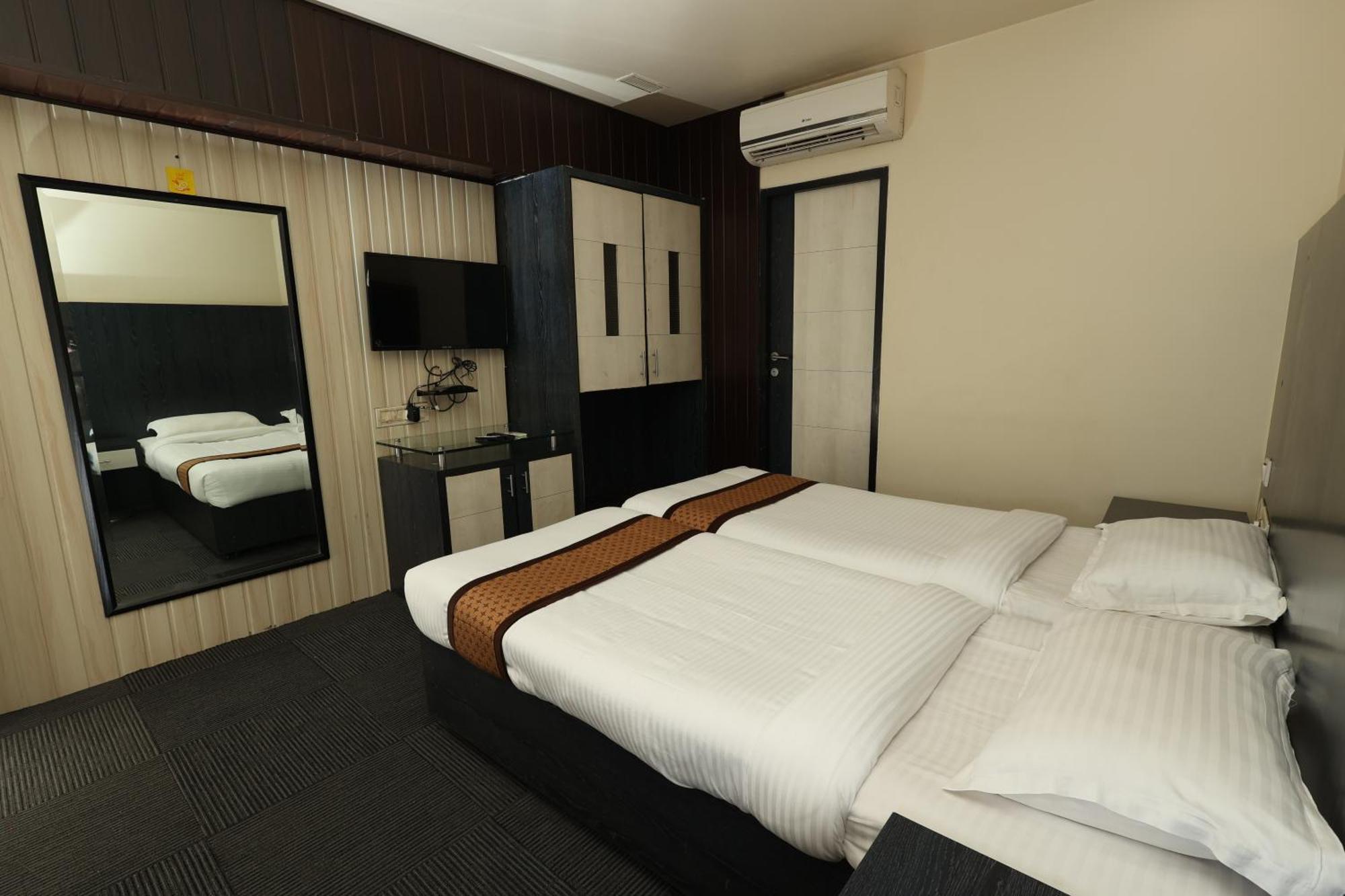 Quaint Suites Hotel & Banquet مومباي المظهر الخارجي الصورة