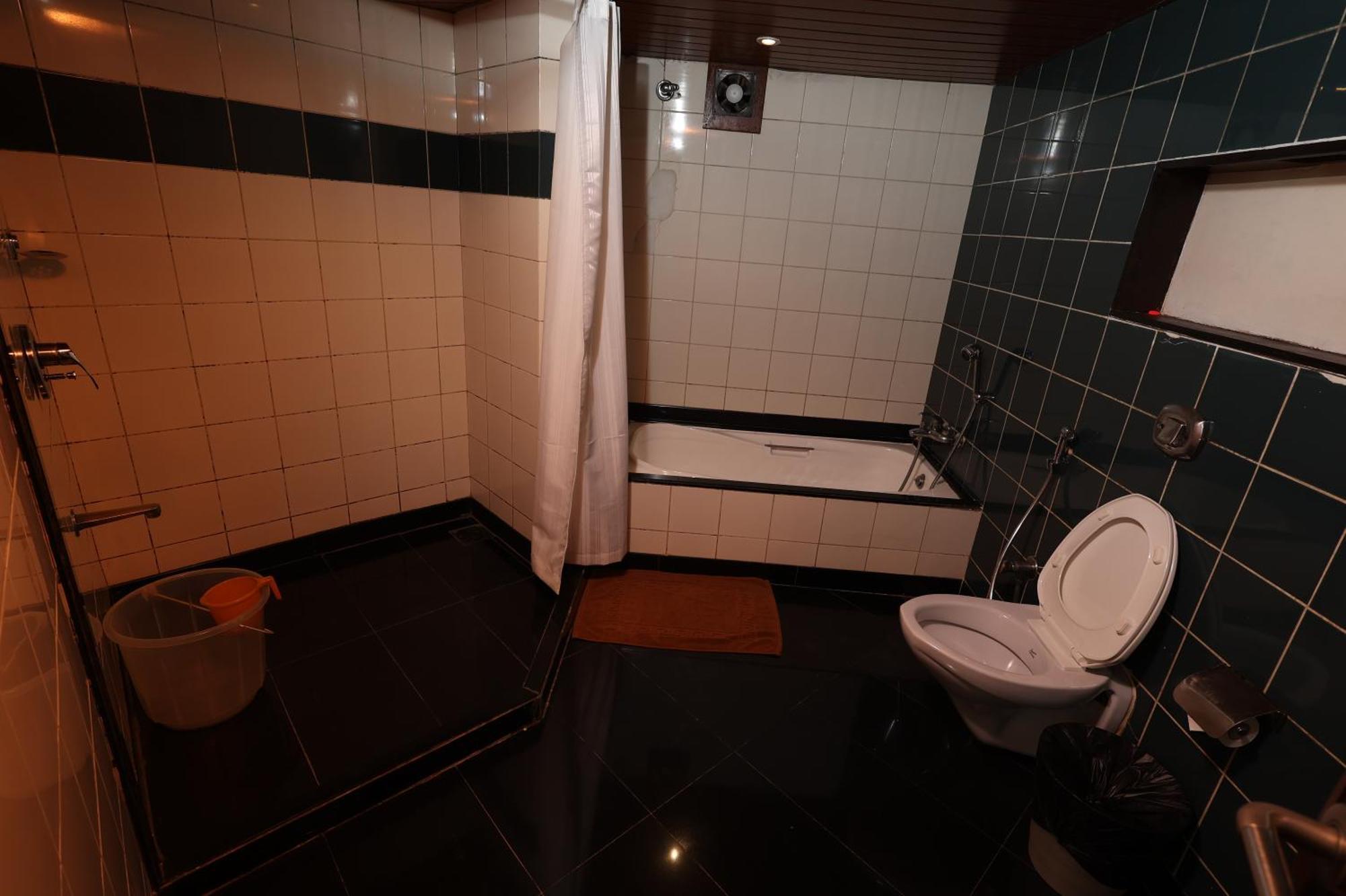 Quaint Suites Hotel & Banquet مومباي المظهر الخارجي الصورة